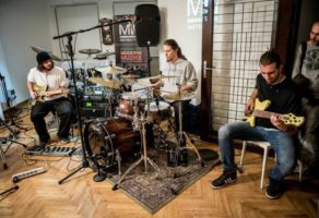 MODERN MUSIC INSTRUCTORS