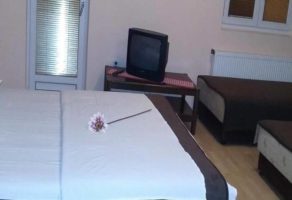 KISS RESTORAN SA PRENOĆIŠTEM 2006