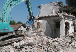 Iskopi drenaža i rušenje zgrada PAJČE Mladenovac