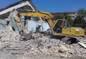 Iskopi drenaža i rušenje zgrada PAJČE Mladenovac
