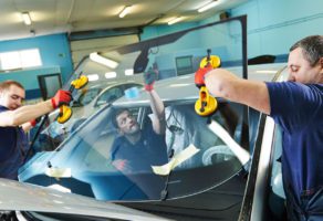 Auto glass service Auto stakla i šoferšajbne