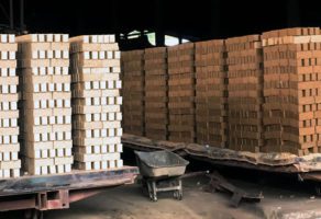 Prodaja građevinskog materijala na veliko i malo DRVARA PROMET DOO