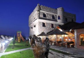 Hotel sa bazenom-DVORAC IVANOVIĆ Koceljevo