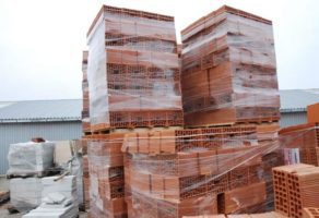 Prodaja građevinskog materijala na veliko i malo DRVARA PROMET DOO