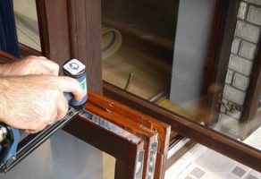 Dihtovanje prozora i vrata, aluminijumskim lajsnama Niš