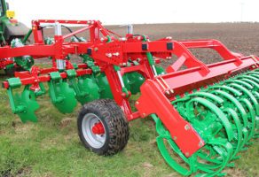 IQ Patent-Projektovanje i izrada poljoprivrednih mašina Subotica