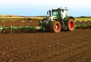 POLJOPRIVREDNE MAŠINE TUTUN 032 Čačak