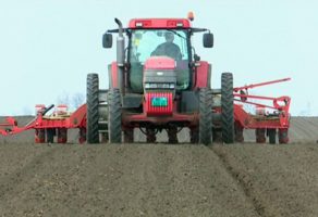 POLJOPRIVREDNE MAŠINE TUTUN 032 Čačak