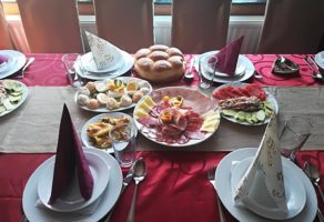 Restoran sa prenoćištem i sala za proslave Danko LUX