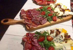 Kafe picerija Kućica Ričardova Glava DOO Beograd