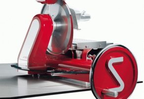 Opremanje ugostiteljskih, hotelskih i trgovinskih objekata MIŠIĆ PROFESIONAL Kragujevac