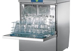 Opremanje ugostiteljskih, hotelskih i trgovinskih objekata MIŠIĆ PROFESIONAL Kragujevac