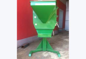 Proizvodnja poljoprivrednih mašina 015 S METAL SISTEM Drenovac