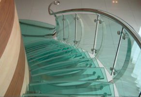 Staklorezačka radnja i ugradnja stolarije Ukras plus Kruševac